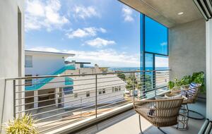 The Blue Wave Luxury Beach House | Manhattan Beach - Manhattan Beach, California