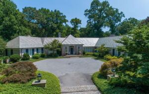 Centre Court Stunning Estate - Locust Valley, New York