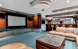 Centre Court Stunning Estate - Locust Valley, New York