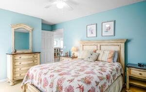 Holden Beach Oceanfront Retreat - Holden Beach, North Carolina