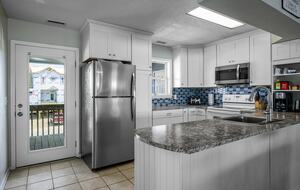 Holden Beach Oceanfront Retreat - Holden Beach, North Carolina