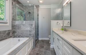 Master bath -- shower, double vanity, soaking tub