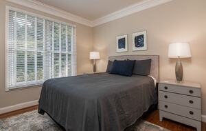 Upstairs queen bed off greatroom