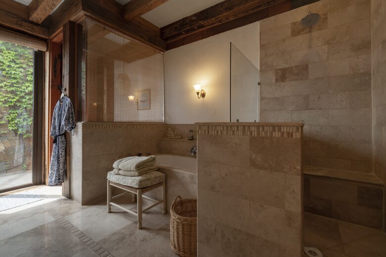 Olivo Santo Estate - Laguna de Zapallar, Chile