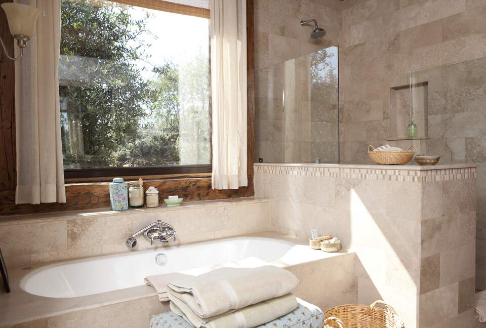 Olivo Santo Estate - Laguna de Zapallar, Chile