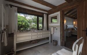 Olivo Santo Estate - Laguna de Zapallar, Chile