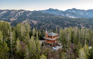Big Sky Fire Lookout Tower - Lone Peak View - Big Sky, Montana
