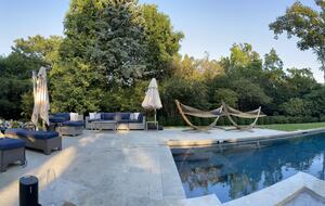 Hamptons Luxury House with Pool/Hot tub and Mature Garden 8 min walk to Beach - East Hampton, New York