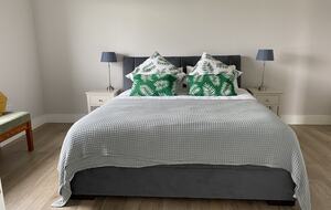 Waterfront Retreat - Ardfert, Ireland