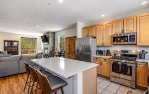 Silverthorne Spacious Getaway - Silverthorne, Colorado