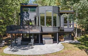 Beautifully Remodeled Mid-Century Modern Vail Home - Vail, Colorado