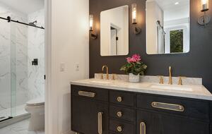 Beautifully Remodeled Mid-Century Modern Vail Home - Vail, Colorado