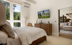 Beautifully Remodeled Mid-Century Modern Vail Home - Vail, Colorado