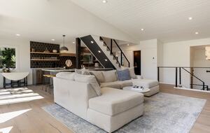 Beautifully Remodeled Mid-Century Modern Vail Home - Vail, Colorado