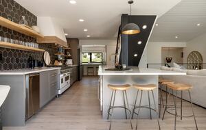 Beautifully Remodeled Mid-Century Modern Vail Home - Vail, Colorado