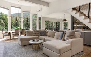 Beautifully Remodeled Mid-Century Modern Vail Home - Vail, Colorado