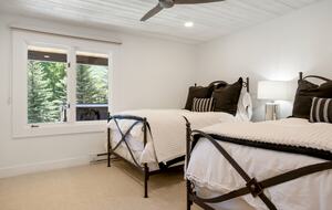 Beautifully Remodeled Mid-Century Modern Vail Home - Vail, Colorado