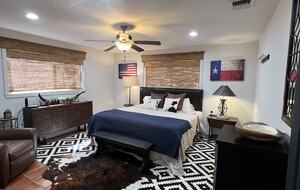 Private Getaway with a Game Room - Near Frio River - Leakey, Texas