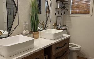 Private Getaway with a Game Room - Near Frio River - Leakey, Texas