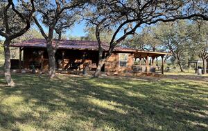 Private Getaway with a Game Room - Near Frio River - Leakey, Texas
