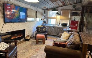 Private Getaway with a Game Room - Near Frio River - Leakey, Texas