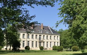 Château d'Isle-sur-Marne (R) - Isle sur Marne, France