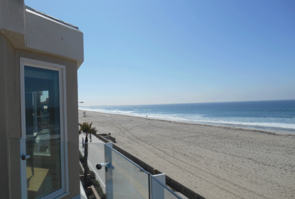Mission Beach Oceanfront - San Diego (Mission Beach), California