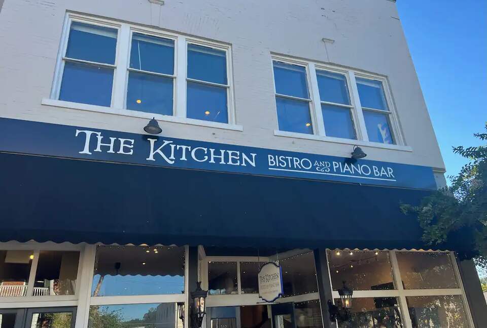 Natchez Gem | Charming Apartment near Historic Mansions, Casino, and more - Natchez, Mississippi