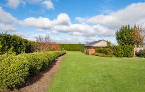 Rose Cottage - Karaka, New Zealand