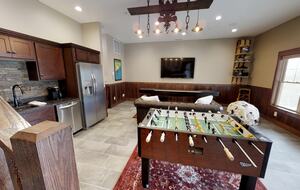 Black Bear Crossing #21 | Slopeside with Great Ski Trail Views - Snowshoe, West Virginia