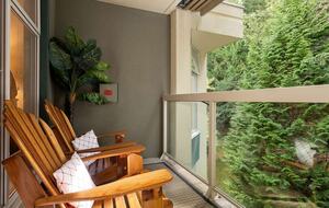 Woodrun Lodge 514 | Ski-In Ski-Out Condo w/ Pool, Hot Tub - Whistler, Canada