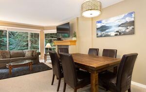 Woodrun Lodge 514 | Ski-In Ski-Out Condo w/ Pool, Hot Tub - Whistler, Canada