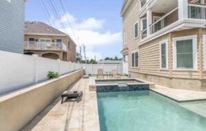 Luxury Beachfront Estate with Pool and Hot Tub - Brigantine, New Jersey
