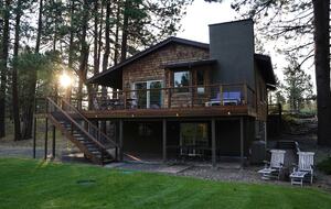 Aspen Meadow Lodge | Private Pickleball Court, Bonus Room, on 8.5 Acres - Sisters, Oregon
