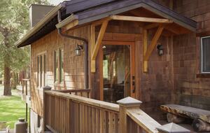 Aspen Meadow Lodge | Private Pickleball Court, Bonus Room, on 8.5 Acres - Sisters, Oregon