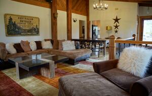 Aspen Meadow Lodge | Private Pickleball Court, Bonus Room, on 8.5 Acres - Sisters, Oregon