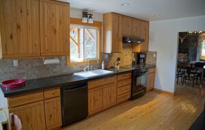 Aspen Meadow Lodge | Private Pickleball Court, Bonus Room, on 8.5 Acres - Sisters, Oregon