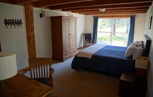 Aspen Meadow Lodge | Private Pickleball Court, Bonus Room, on 8.5 Acres - Sisters, Oregon