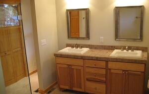 Aspen Meadow Lodge | Private Pickleball Court, Bonus Room, on 8.5 Acres - Sisters, Oregon