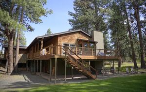 Aspen Meadow Lodge | Private Pickleball Court, Bonus Room, on 8.5 Acres - Sisters, Oregon
