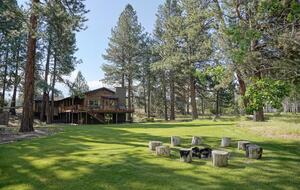Aspen Meadow Lodge | Private Pickleball Court, Bonus Room, on 8.5 Acres - Sisters, Oregon