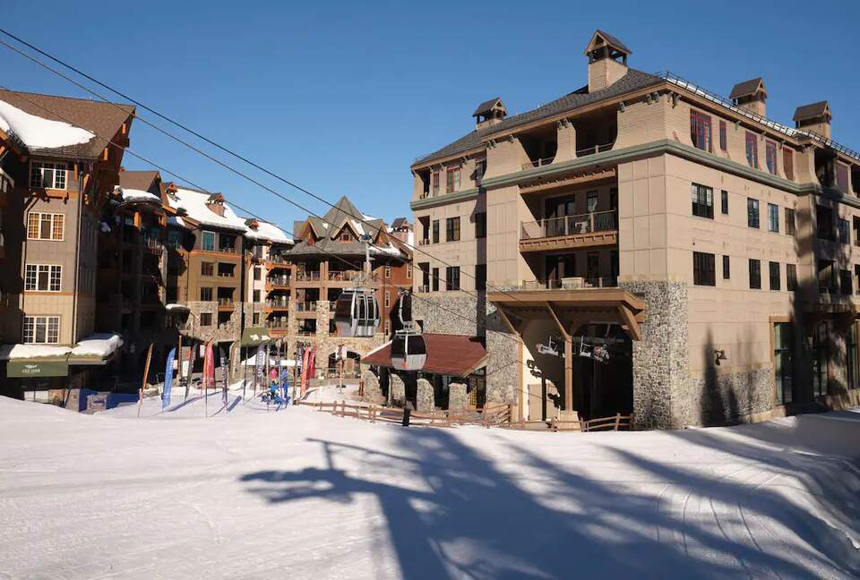 One Village Place Residences, Lake Tahoe - Two-Bedroom - Truckee, California