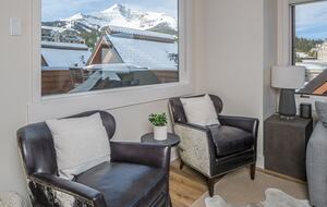 Remodeled Ski-in, Ski-out Chalet in Big Sky Mountain Village w/ Excellent Views - Big Sky, Montana