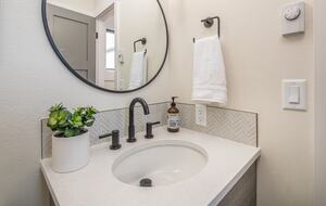 Remodeled Ski-in, Ski-out Chalet in Big Sky Mountain Village w/ Excellent Views - Big Sky, Montana