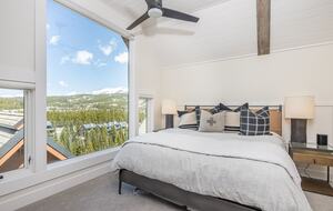 Remodeled Ski-in, Ski-out Chalet in Big Sky Mountain Village w/ Excellent Views - Big Sky, Montana