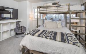 Remodeled Ski-in, Ski-out Chalet in Big Sky Mountain Village w/ Excellent Views - Big Sky, Montana