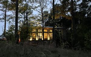 "Somethin 2 Talk About" | Cozy & Modern Cabin - Broken Bow, Oklahoma