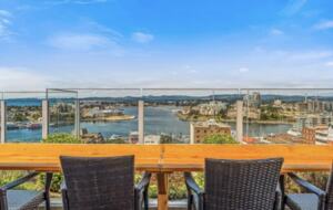 Luxury Condo with Stunning Vistas of the harbour, ocean and mountains - Victoria, Canada