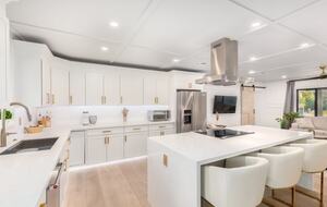 Luxe Downtown Scottsdale Oasis w/ Heated Pool - Scottsdale, Arizona