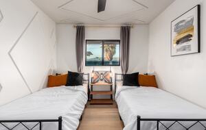 Luxe Downtown Scottsdale Oasis w/ Heated Pool - Scottsdale, Arizona